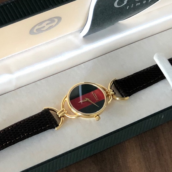 Authentic Woman’s Gucci Watch - Picture 5 of 9